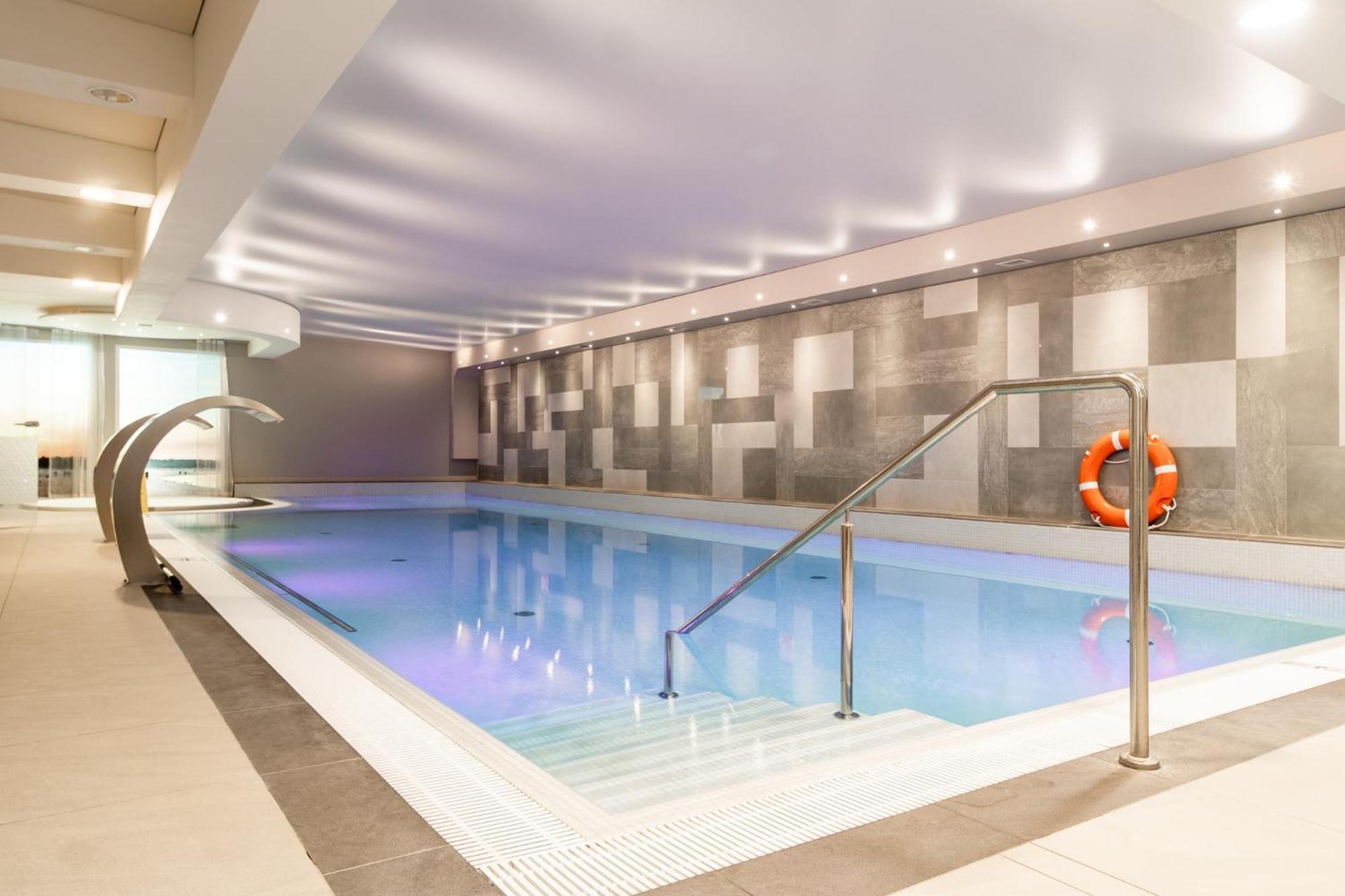 Hotel & Spa Trzy Wyspy シフィノウイシチェ エクステリア 写真